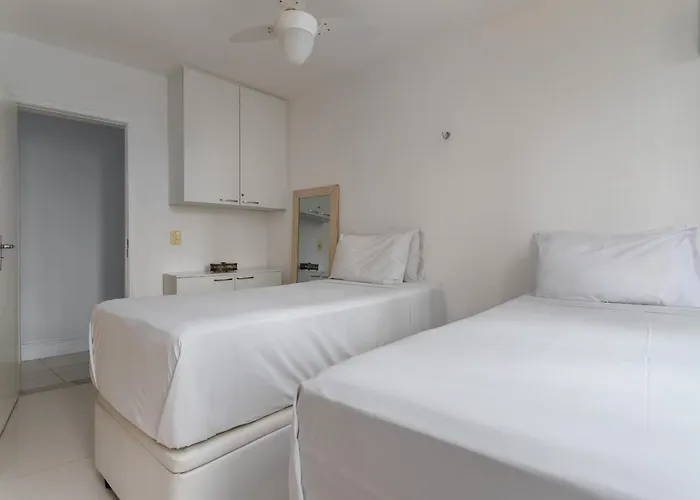 Appartement à 2 Chambres à Coucher